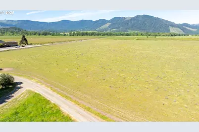 687 Hubbard Creek Rd, Umpqua, OR 97486 - Photo 27