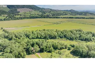 687 Hubbard Creek Rd, Umpqua, OR 97486 - Photo 33