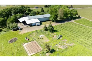 687 Hubbard Creek Rd, Umpqua, OR 97486 - Photo 9