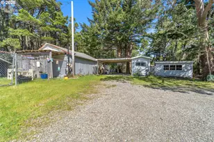 92447 Paradise Point Rd, Port Orford, OR 97465 - Photo 7