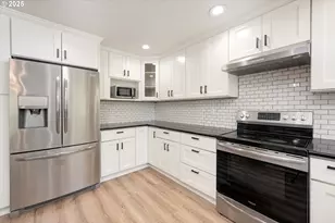 6708 NE 2nd Pl, Vancouver, WA 98665 - Photo 11