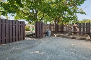 8806 NE Sacramento St, Portland, OR 97220 - Photo 41