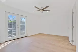 8806 NE Sacramento St, Portland, OR 97220 - Photo 33