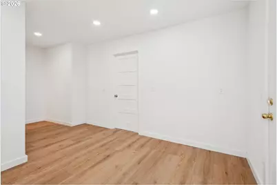 8806 NE Sacramento St, Portland, OR 97220 - Photo 27