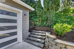 9228 SW 50th Ave, Portland, OR 97219 - Photo 39