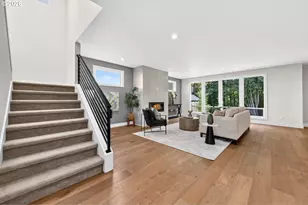 9228 SW 50th Ave, Portland, OR 97219 - Photo 7