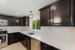 2706 SE Spruce St, Hillsboro, OR 97123 - Photo 5