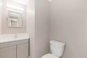 2706 SE Spruce St, Hillsboro, OR 97123 - Photo 13