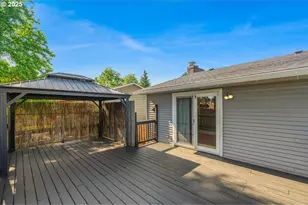 2706 SE Spruce St, Hillsboro, OR 97123 - Photo 29