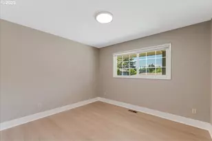 2706 SE Spruce St, Hillsboro, OR 97123 - Photo 11