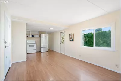 1418 Pine St #7, Silverton, OR 97381 - Photo 9