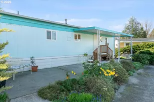 1418 Pine St, Silverton, OR 97381 - Photo 5