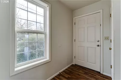 951 W 27th Ave, Eugene, OR 97405 - Photo 5