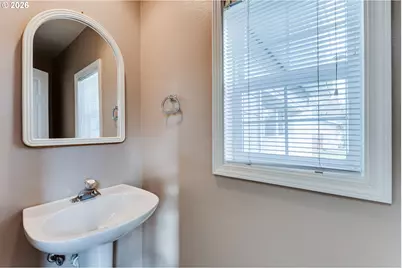 951 W 27th Ave, Eugene, OR 97405 - Photo 17