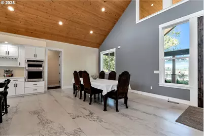 6560 SW Rood Bridge Rd, Hillsboro, OR 97123 - Photo 13