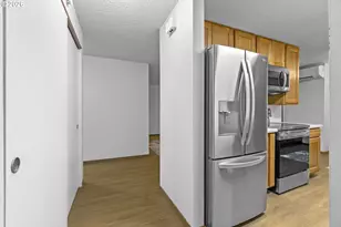 5190 NW Neakahnie Ave, Portland, OR 97229 - Photo 5