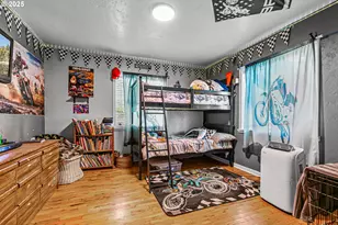 219 Berrydale Ave, Medford, OR 97501 - Photo 15