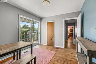 219 Berrydale Ave, Medford, OR 97501 - Photo 11