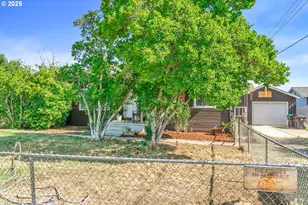 219 Berrydale Ave, Medford, OR 97501 - Photo 27