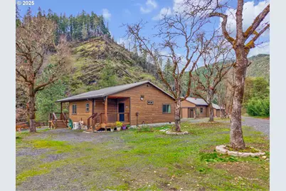 4696 Cow Creek Rd, Riddle, OR 97469 - Photo 47
