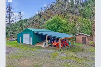 4696 Cow Creek Rd, Riddle, OR 97469 - Photo 29