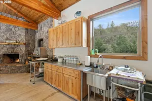 4696 Cow Creek Rd, Riddle, OR 97469 - Photo 23