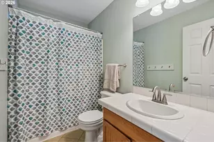 2385 NE 13th Way, Hillsboro, OR 97124 - Photo 25