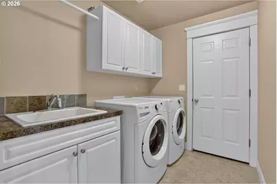 2427 SE Elliott Dr, Gresham, OR 97080 - Photo 45