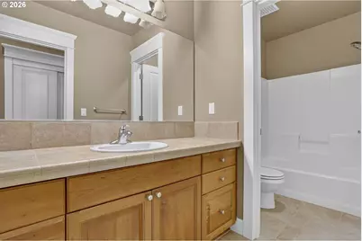 2427 SE Elliott Dr, Gresham, OR 97080 - Photo 43