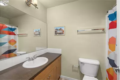 7561 N Leavitt Ave, Portland, OR 97203 - Photo 29