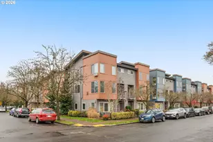 7561 N Leavitt Ave, Portland, OR 97203 - Photo 3