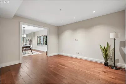 311 NW 12th Ave #204, Portland, OR 97209 - Photo 23