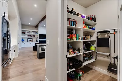 1910 John Day Dr, Eugene, OR 97408 - Photo 21