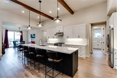 1910 John Day Dr, Eugene, OR 97408 - Photo 13