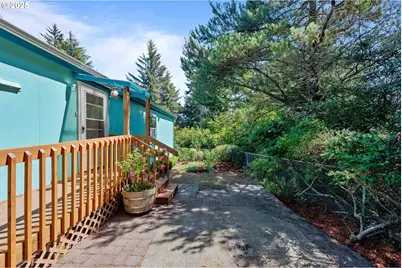 1465 Village Pines Ct, Coos Bay, OR 97420 - Photo 31