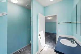 1465 Village Pines Ct, Coos Bay, OR 97420 - Photo 25