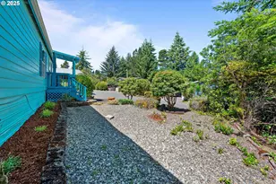 1465 Village Pines Ct, Coos Bay, OR 97420 - Photo 35