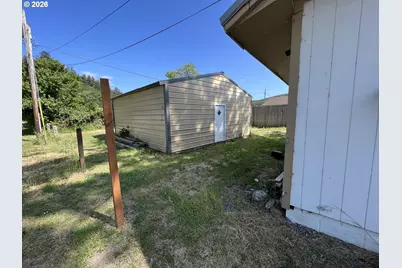 680 1st Ave, Powers, OR 97466 - Photo 23