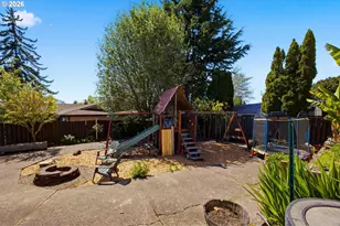 1910 SW 3rd Dr, Gresham, OR 97080 - Photo 31