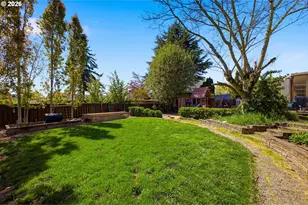 1910 SW 3rd Dr, Gresham, OR 97080 - Photo 33