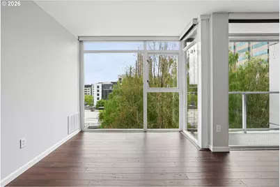 533 NE Holladay St #701, Portland, OR 97232 - Photo 9