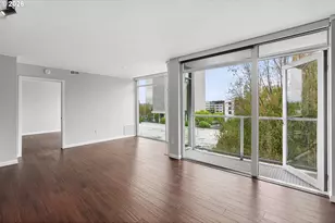 533 NE Holladay St, Portland, OR 97232 - Photo 11