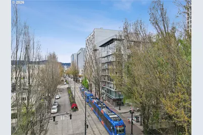 533 NE Holladay St #701, Portland, OR 97232 - Photo 1