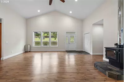 137 S Luoma Rd, Woodland, WA 98674 - Photo 5