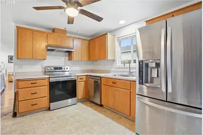 1040 Ashland St, Kalama, WA 98625 - Photo 11