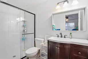 1040 Ashland St, Kalama, WA 98625 - Photo 13