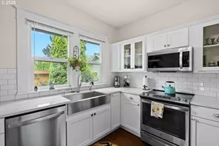 719 W 23rd St, Vancouver, WA 98660 - Photo 15