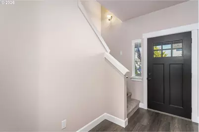 1092 E 1st Ave, Estacada, OR 97023 - Photo 5