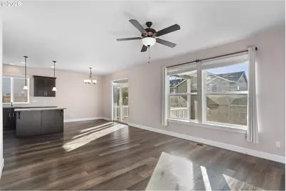 1092 E 1st Ave, Estacada, OR 97023 - Photo 9