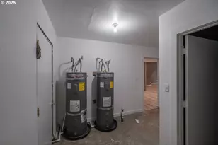 640 8th St, Astoria, OR 97103 - Photo 21